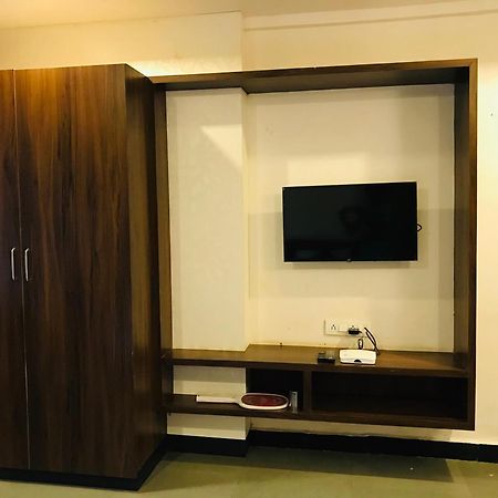 Liva Rooms Nashik Exterior photo